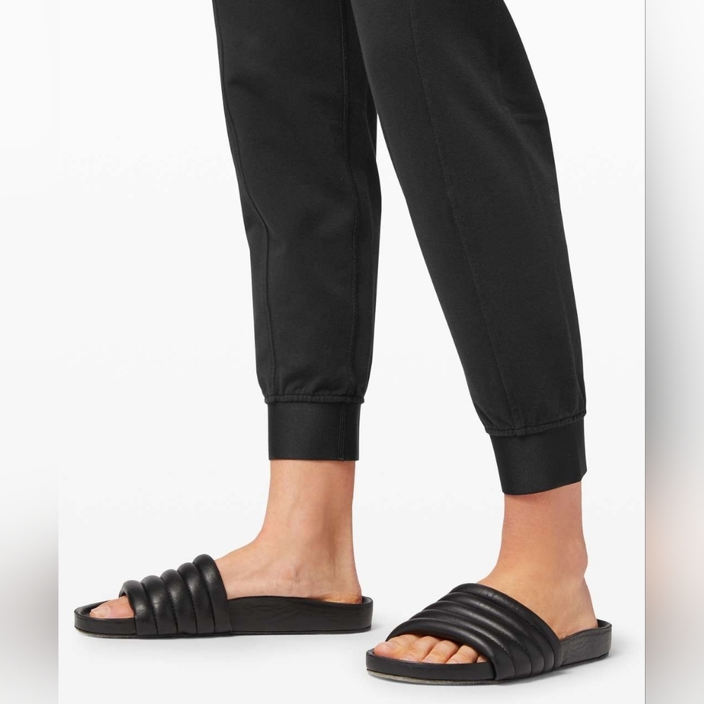 Lululemon Refreshed Routine jogger - Picture 3 of 12
